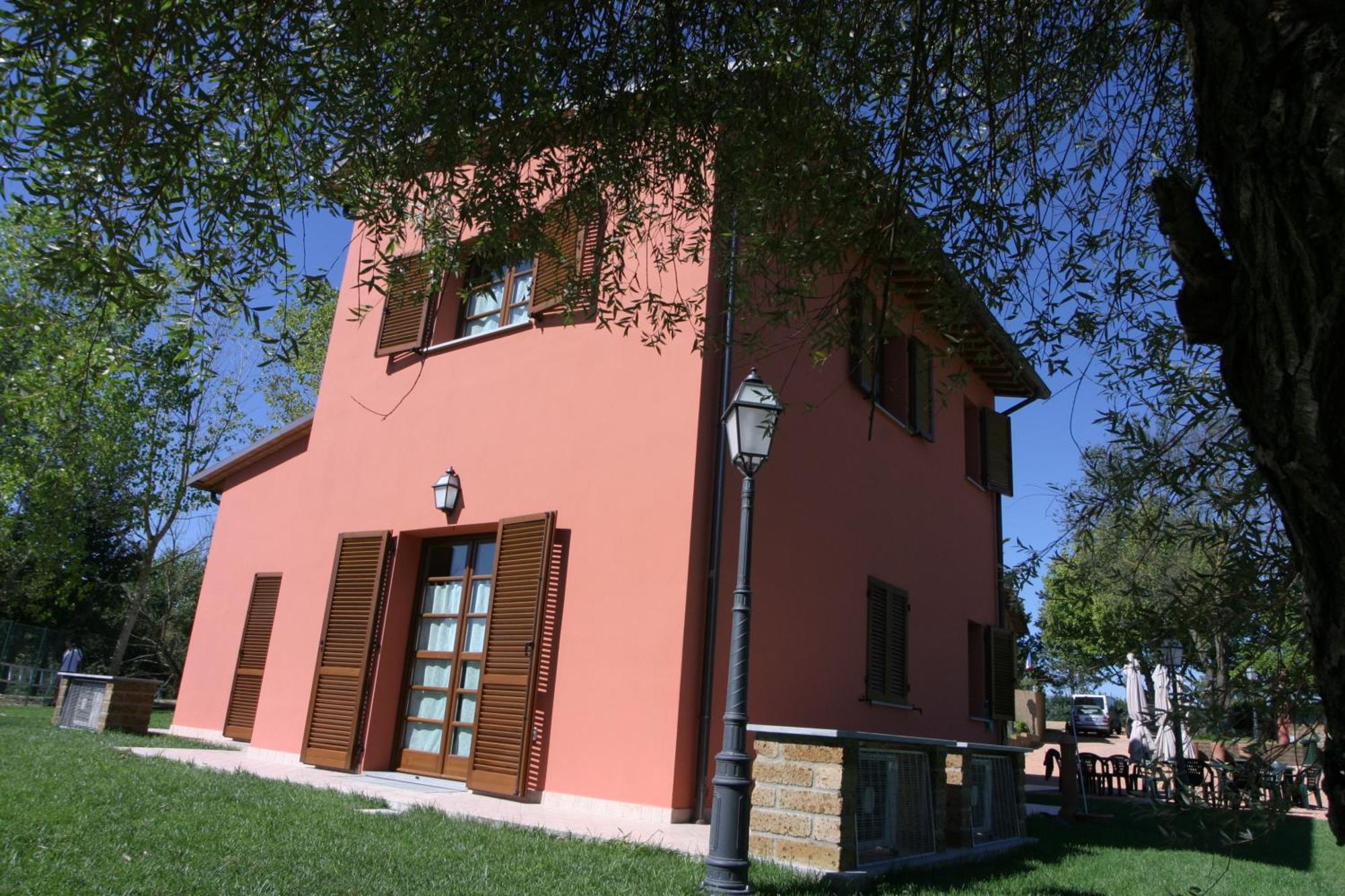 La Bettola Tavern Rooms Restaurant Montopoli in Val dʼArno Buitenkant foto