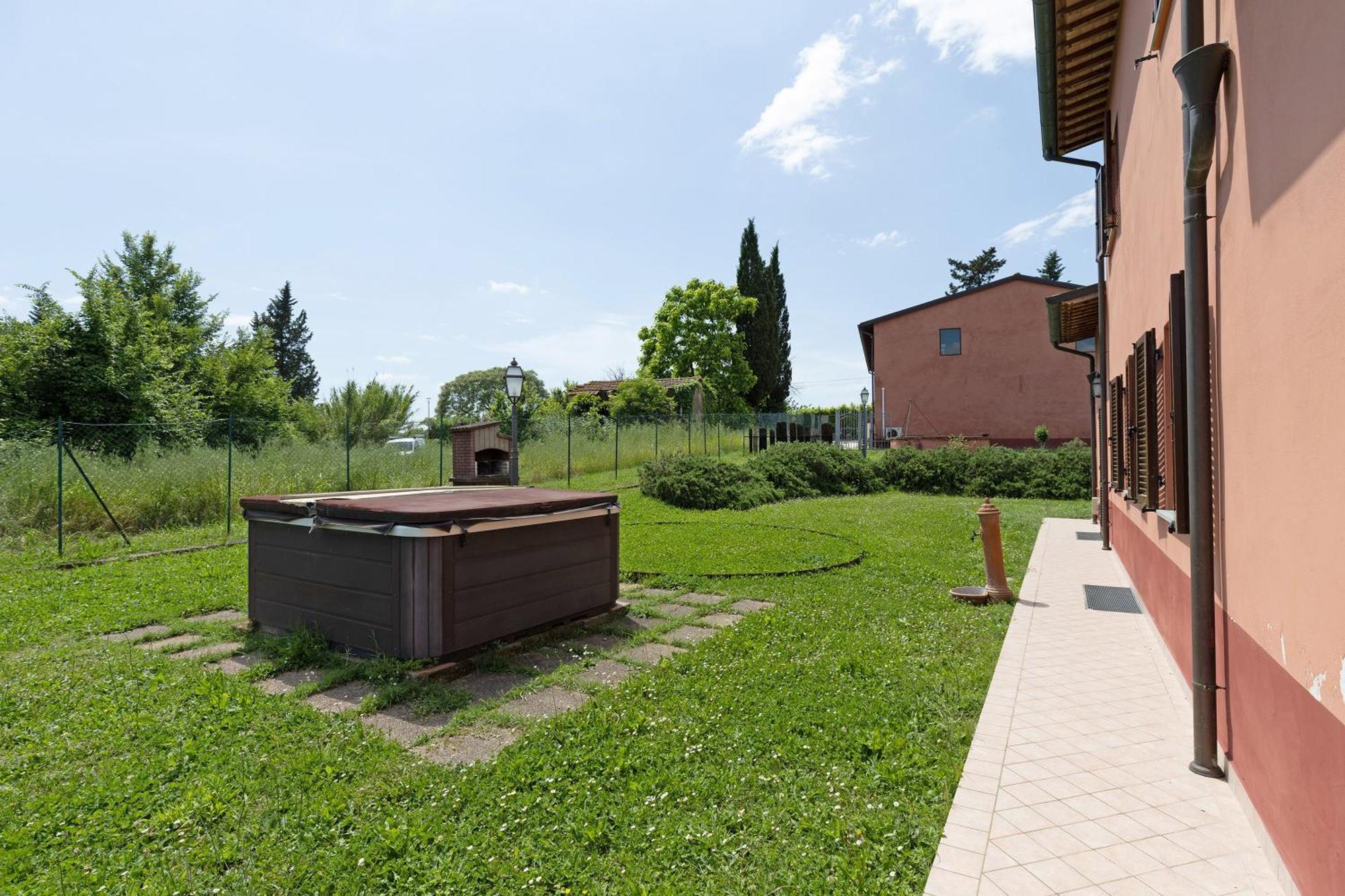 La Bettola Tavern Rooms Restaurant Montopoli in Val dʼArno Buitenkant foto